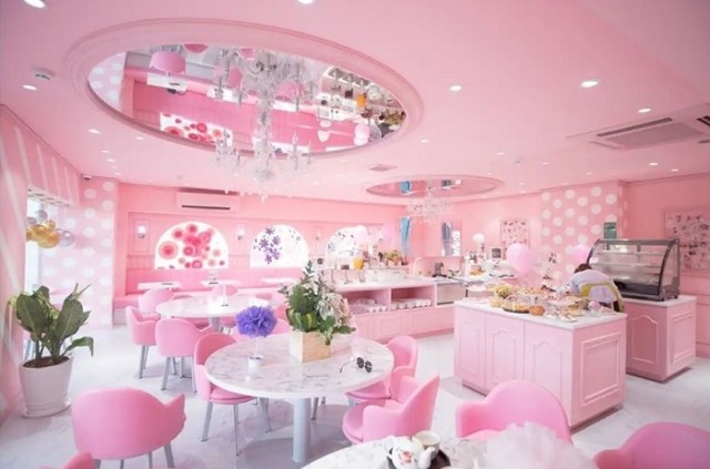 Thiết quán cà phê đậm chất “bánh bèo” với màu Pink Bonnet