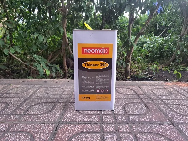 Alternative view of Neomax Thinner 390 | Dung môi pha loãng chuyên dụng