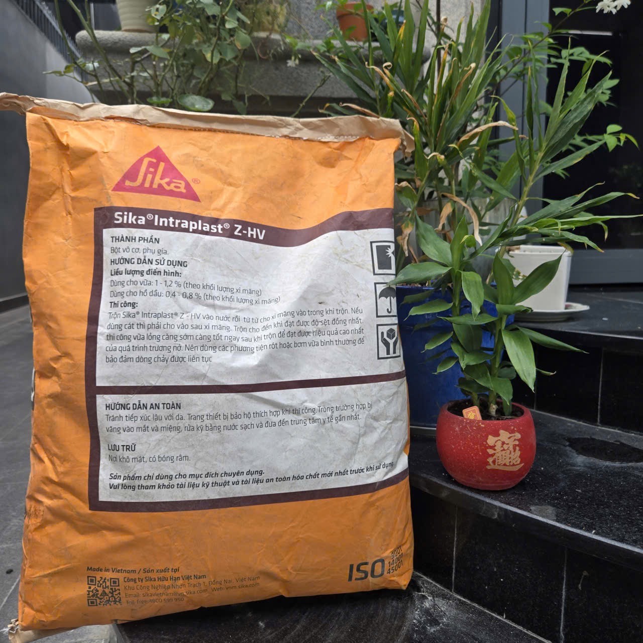 Alternative view of Sika Intraplast Z HV | Phụ Gia Bù Co Ngót Và Dẻo Hóa