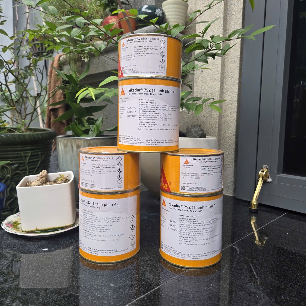 Alternative view of SIKADUR 752 | Keo Bơm Epoxy Bộ 1Kg